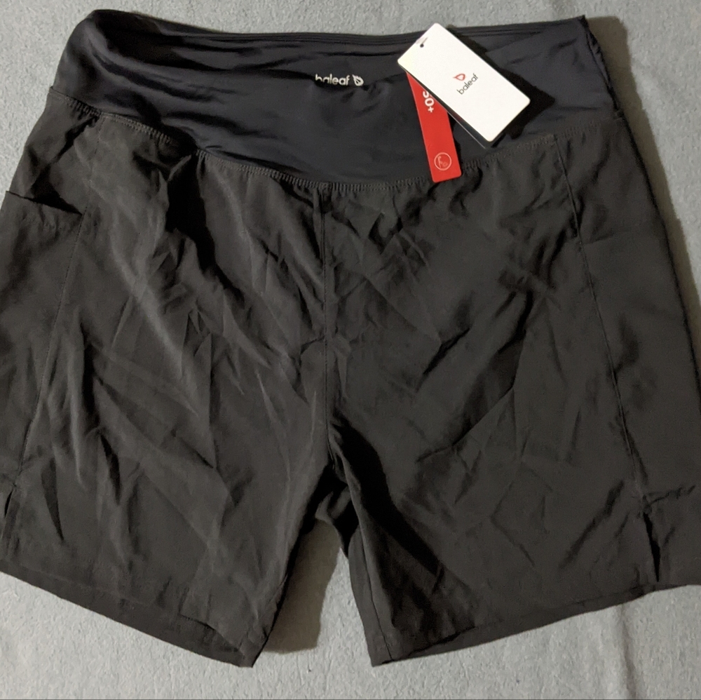NWT Baleaf Women's running workout shorts‎ Medium black